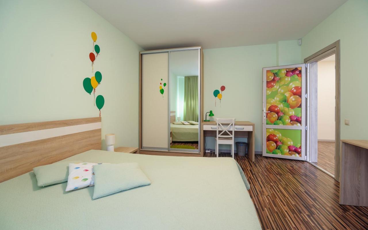 Colored Balloons - 3 Bedrooms, 3 Bathrooms, Equipped Large Apartments Lviv Kültér fotó
