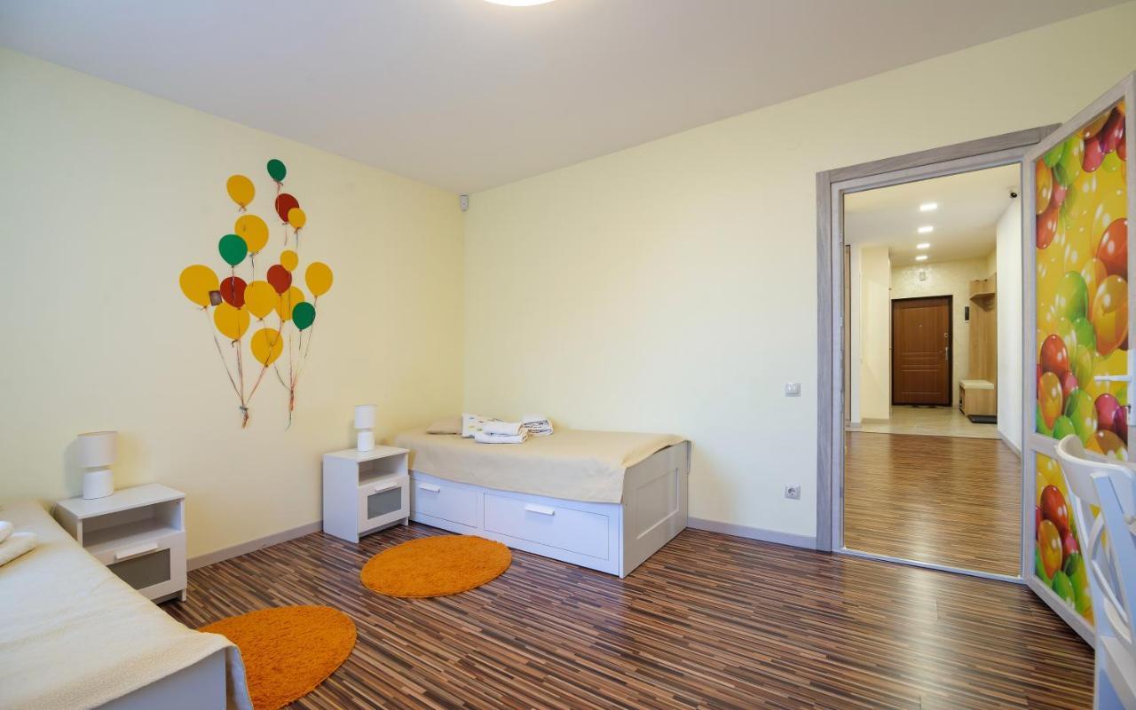 Colored Balloons - 3 Bedrooms, 3 Bathrooms, Equipped Large Apartments Lviv Kültér fotó