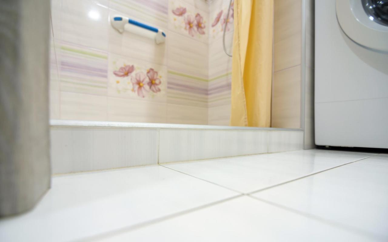 Colored Balloons - 3 Bedrooms, 3 Bathrooms, Equipped Large Apartments Lviv Kültér fotó