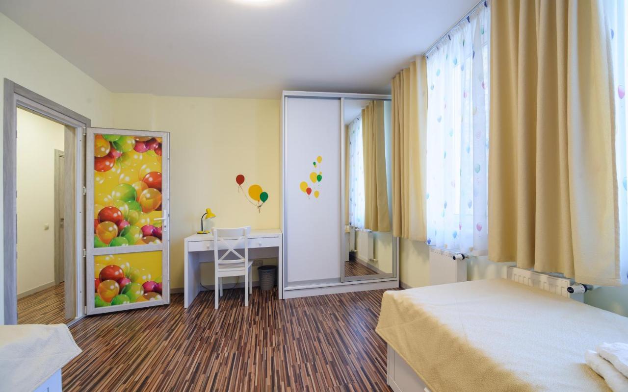 Colored Balloons - 3 Bedrooms, 3 Bathrooms, Equipped Large Apartments Lviv Kültér fotó