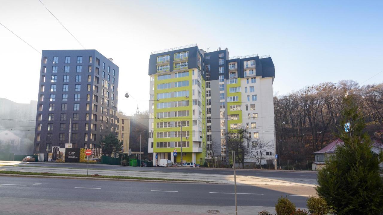 Colored Balloons - 3 Bedrooms, 3 Bathrooms, Equipped Large Apartments Lviv Kültér fotó